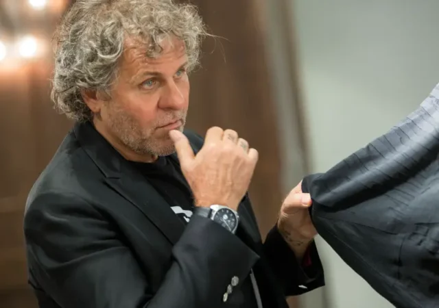 Renzo Rosso Jak Buntownik Stworzyl Imperium Diesel