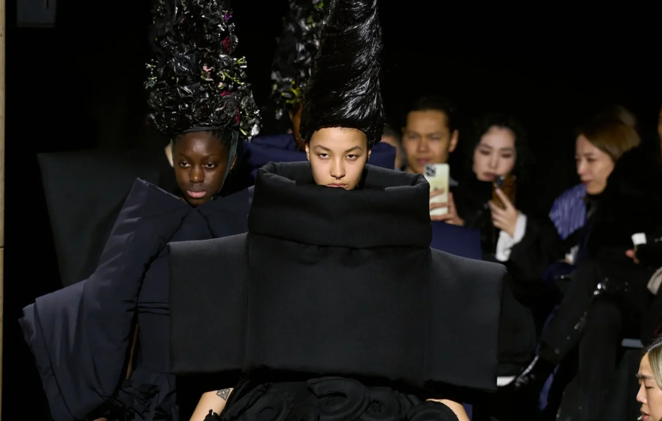 Dom Mody Comme Des Garçons Awangarda Miedzy Sztuka A Handlem