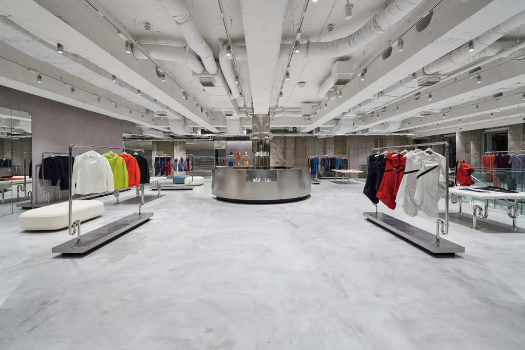 Issey Miyake Obecnie